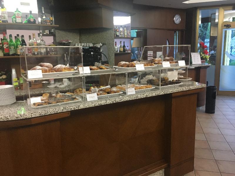 阿尔伯格维斯堪迪酒店 克雷莫纳 外观 照片